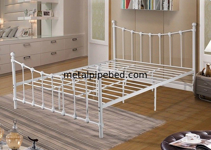 Modern Leisure Living Room 1MM White Metal Double Bed
